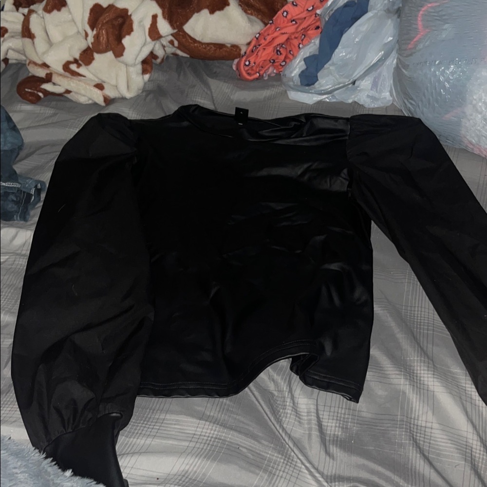 SHEIN Black Long Sleeve Top